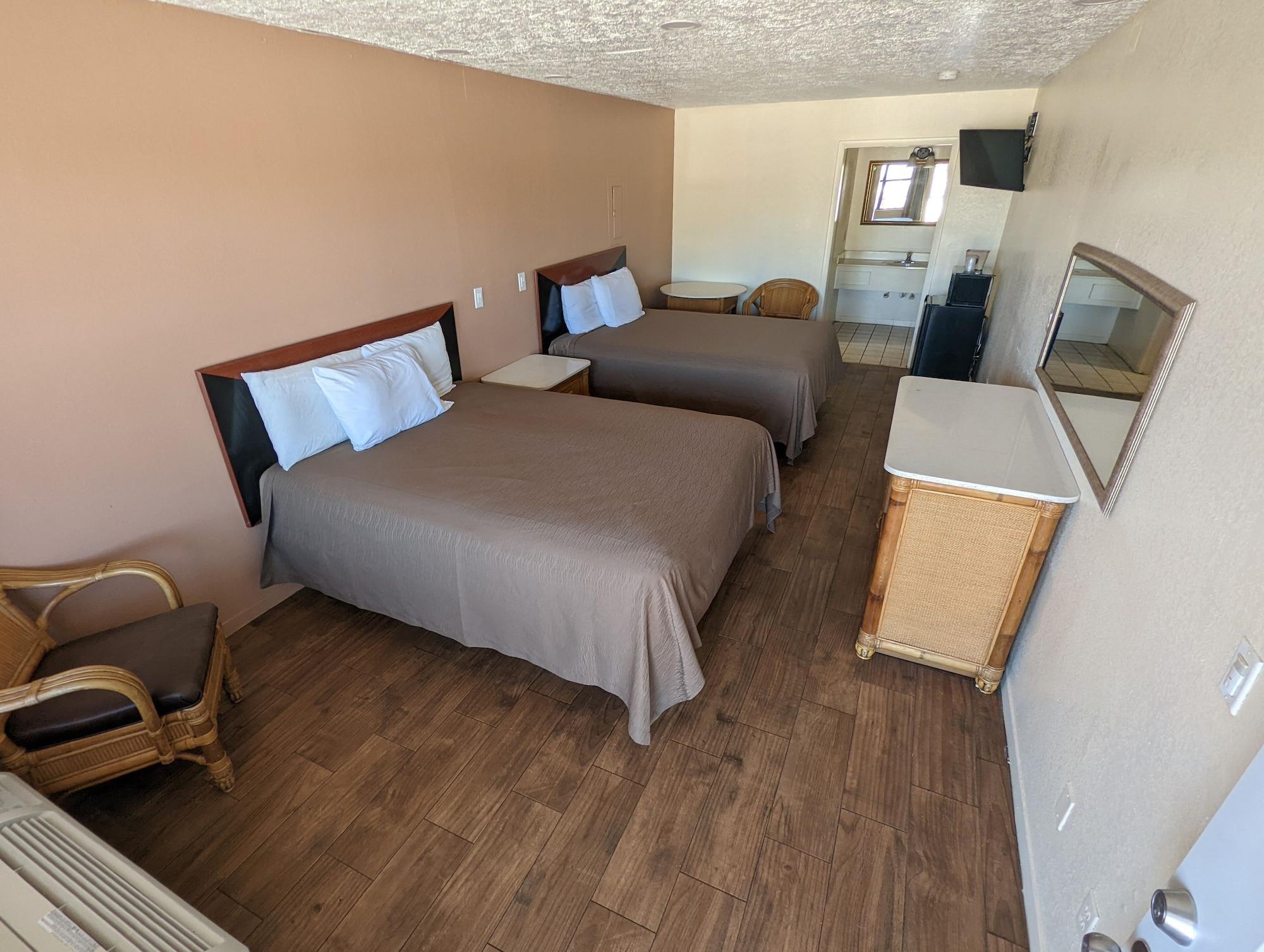 Summer Breeze Motel Upper Grand Lagoon Extérieur photo