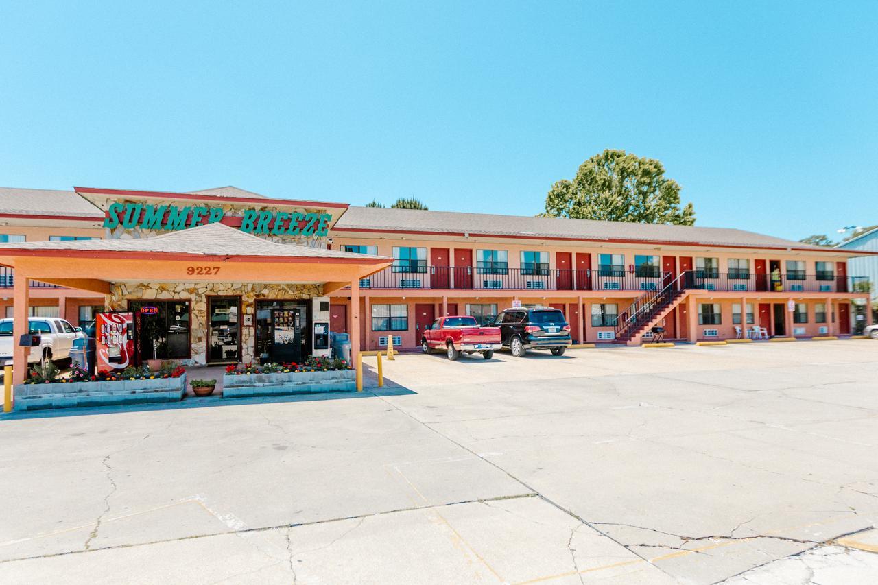 Summer Breeze Motel Upper Grand Lagoon Extérieur photo